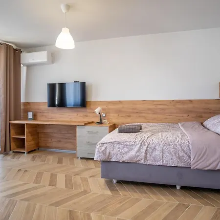 Aparthotel Amarant Aparts